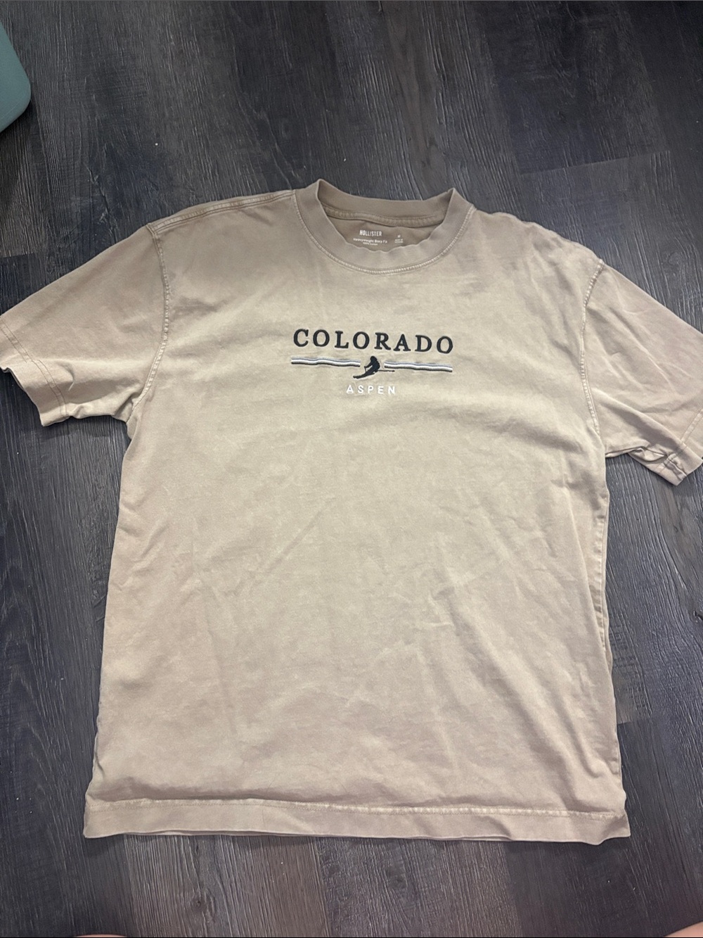 Hollister Aspen Colorado Graphic Tee - Beige